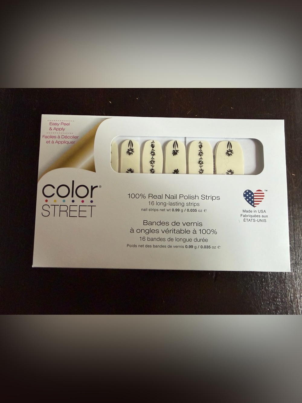 Color Street Made My Daisy Nail Polish Strips